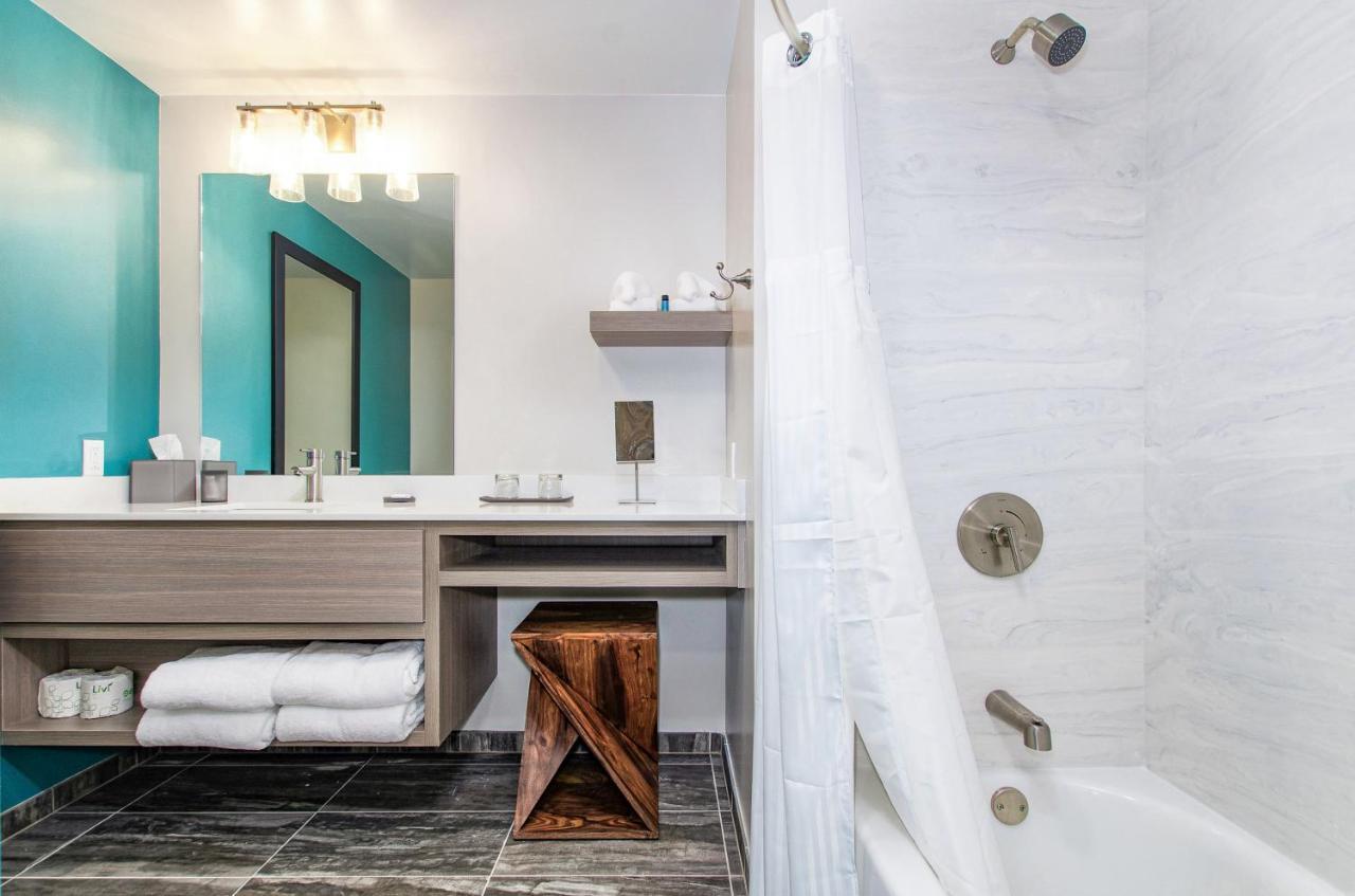 The Independence Hotel المظهر الخارجي الصورة